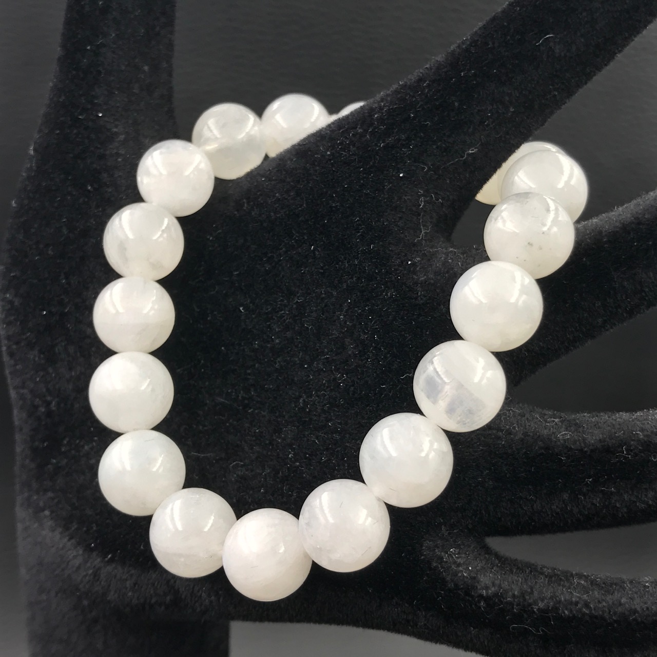 Bracelet en péristerite perles de 10 mm “labradorite blanche” (réf bpla2)