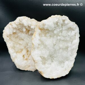 Géode cristal de roche du Maroc 2,050 Kg (réf gcr16)
