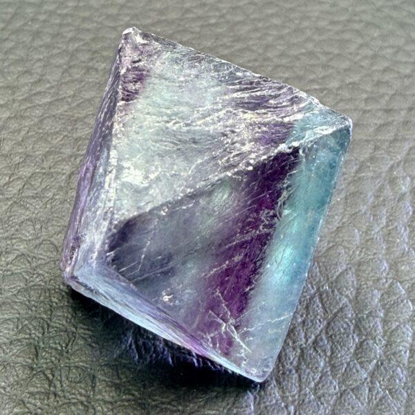 Fluorite Octaèdre de Chine (réf fl12) – Image 3
