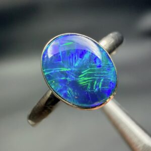 Bague en Opale Noire de Coober Peddy