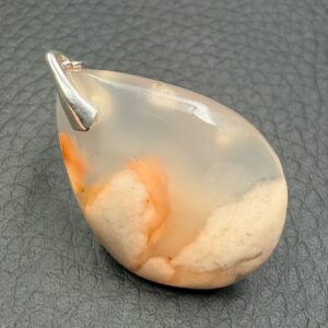 Pendentif en Agate Sakura