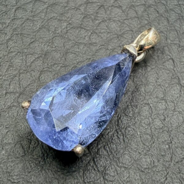 Pendentif en Iolite de Madagascar (réf pi5) – Image 2