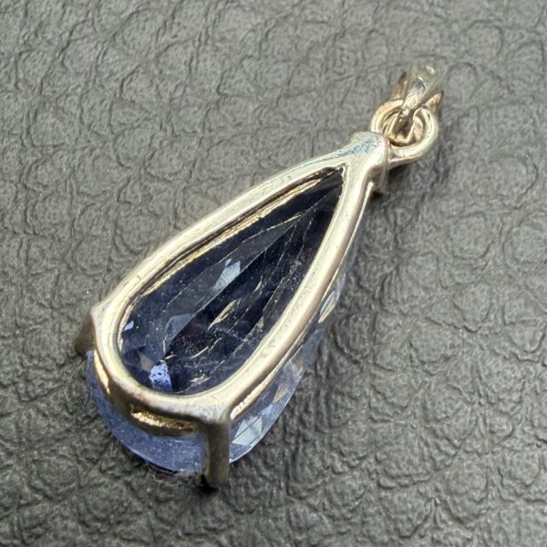 Pendentif en Iolite de Madagascar (réf pi5) – Image 4