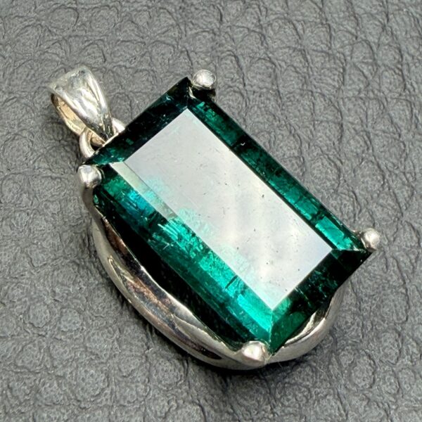 Pendentif en Tourmaline Pirineu Lagoon