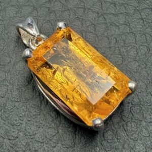 Pendentif en Topaze