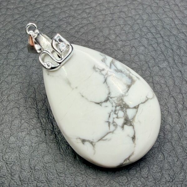 Pendentif en Howlite