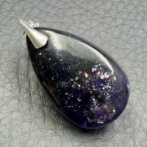 Pendentif en Iolite