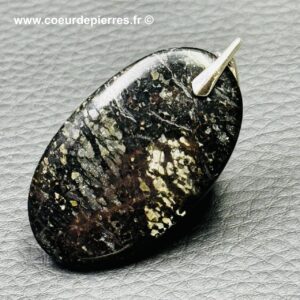 Pendentif en Nuumite du Groenland (réf nu3)