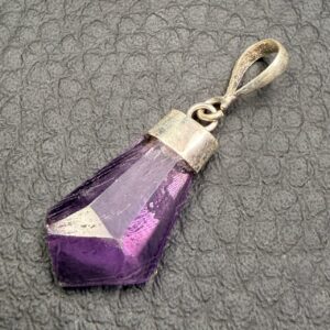 Pendentif en améthyste du Pakistan