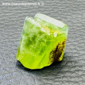 Péridot “cristal Brut Naturel” (réf pe2)