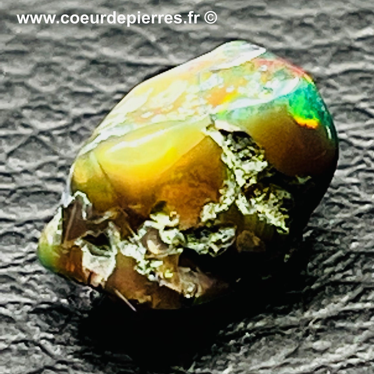 Opale noire Welo, d’Ethiopie de 5 carats (réf oba12)