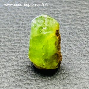 Péridot “cristal Brut Naturel” (réf pe7)