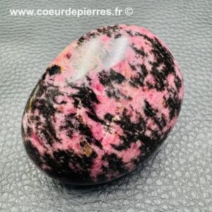 Galet en Rhodonite