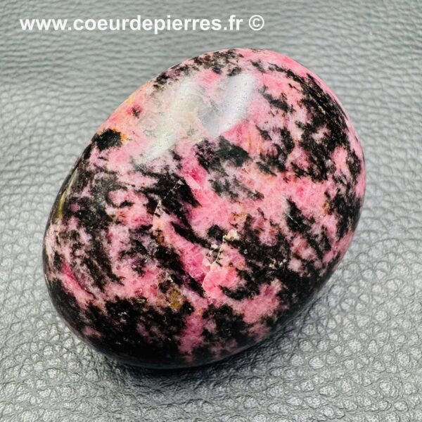 Galet en Rhodonite