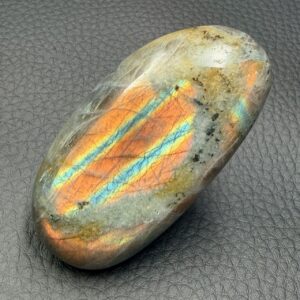 Galet Labradorite