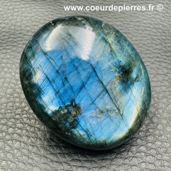 Galet de labradorite de Madagascar (réf gl57) – Image 4