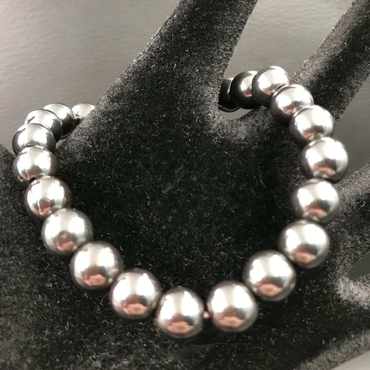 Bracelet en hématite “perles de 8 mm”