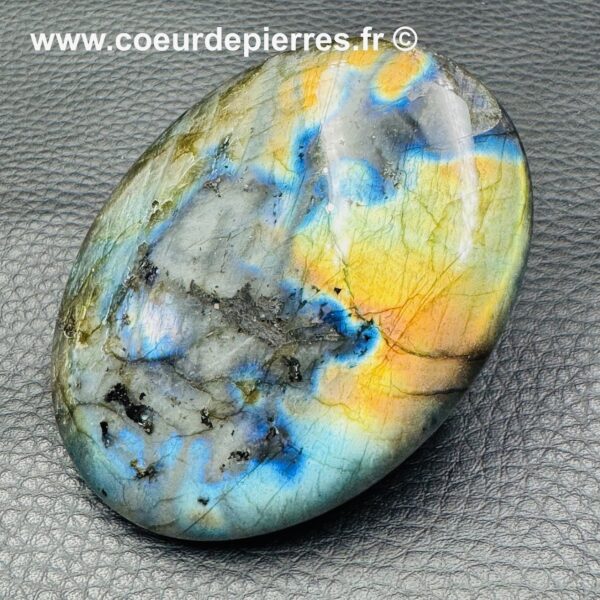 Galet de labradorite de Madagascar (réf gl59) – Image 2