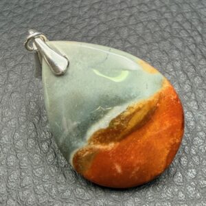 Pendentif en Jaspe Polychrome