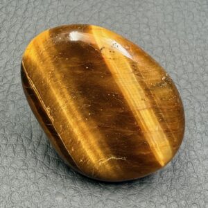 Galet en Oeil de tigre