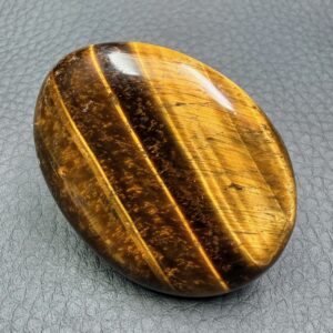 Galet en Oeil de tigre