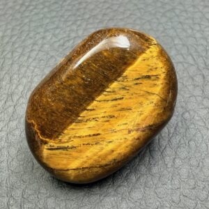 Galet en Oeil de tigre