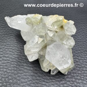 Cristal de Roche à inclusion de Diopside