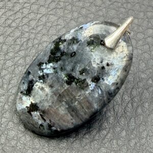 Pendentif en Larvikite