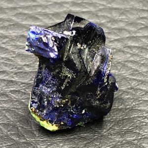 Azurite cristallisé du Maroc de 22,5 carats (réf azm2)