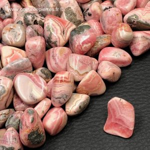 Rhodochrosite d’Argentine en pierres roulées “taille moyenne”