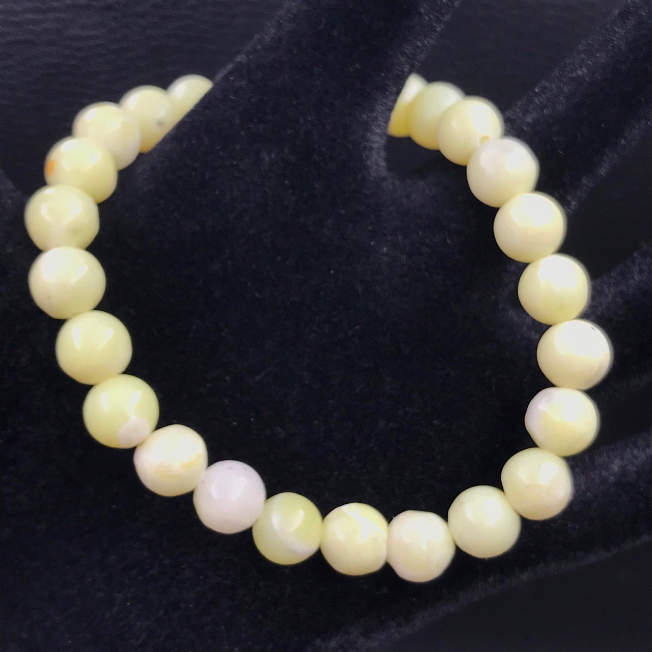 Bracelet en serpentine de Nouvelle Calédonie “perles de 8 mm” (réf bs1)
