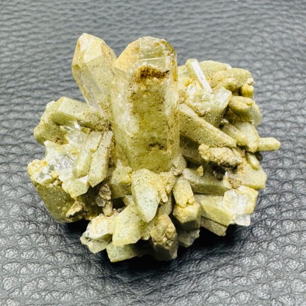 Cristal de roche à inclusions de diopside du Pakistan (qd4) – Image 2