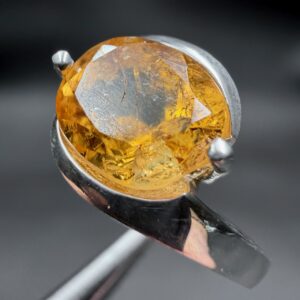 Bague en topaze Impériale