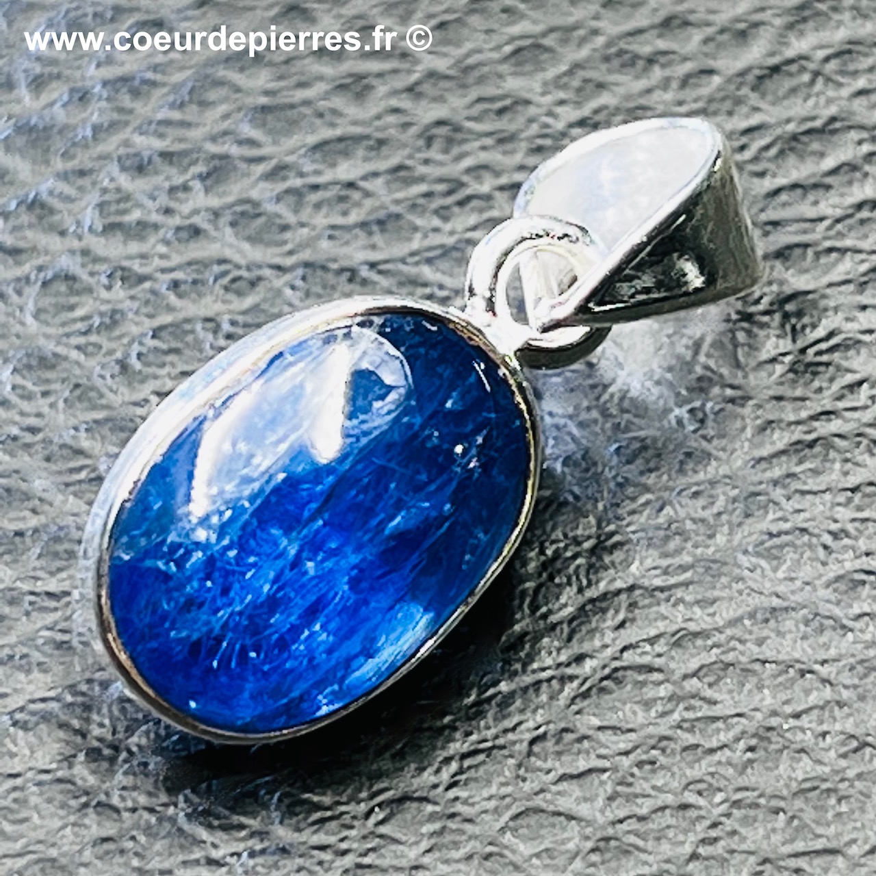 Pendentif en Tanzanite de Tanzanie (réf ptz9)