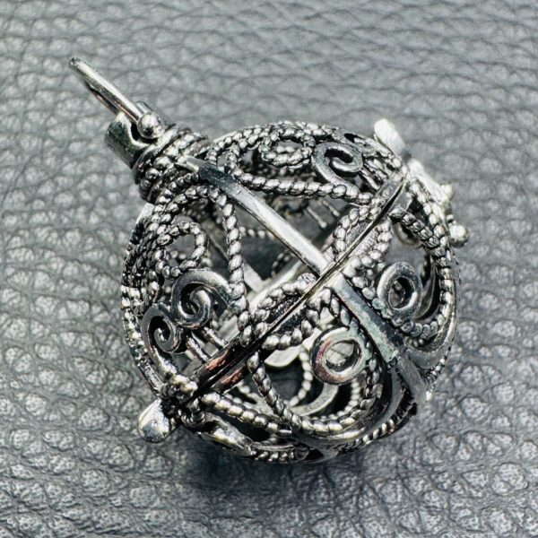 Pendentif Cage pour pierres roulées