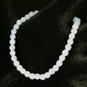 Bracelet en calcédoine du Brésil « perles facettés de 4 mm »