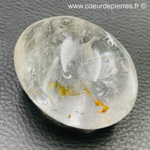 Galet en cristal de roche de Madagascar (réf gch4)