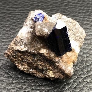 Azurite cristallisé du Maroc sur gangue « très rare » (réf azm7)