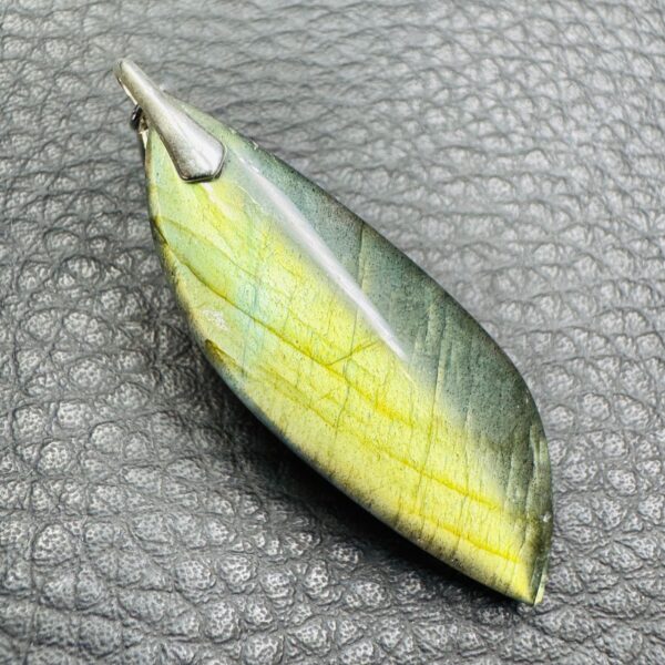 Pendentif Labradorite Verte (réf lve79) – Image 3