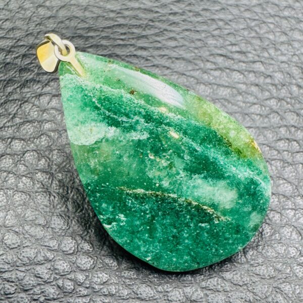 Pendentif en aventurine verte du Brésil (réf av8) – Image 3
