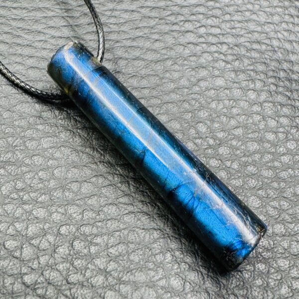 Pendentif Labradorite Bleue Abyssal (réf lba41) – Image 3