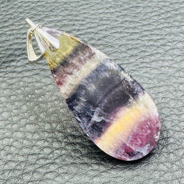 Pendentif en Fluorite Arc en Ciel (réf f26) – Image 3