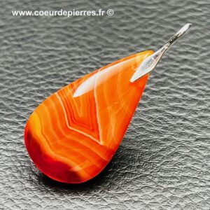 Pendentif en cornaline de Madagascar (réf co5)