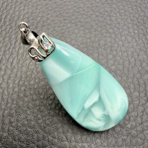 Pendentif en hémimorphite