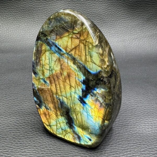 Labradorite 0,610kg "forme libre" (réf blp34) – Image 3