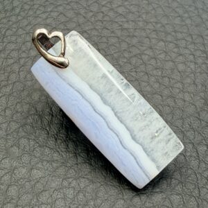pendentif en calcédoine