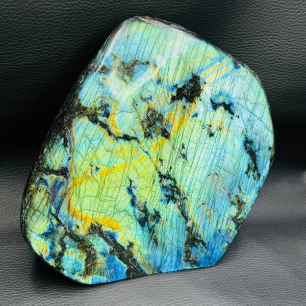 Labradorite Bleue de Madagascar de 5,200 Kg (réf blp151) – Image 2