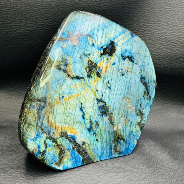 Labradorite Bleue de Madagascar de 5,200 Kg (réf blp151) – Image 3