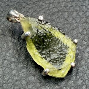 Pendentif Moldavite