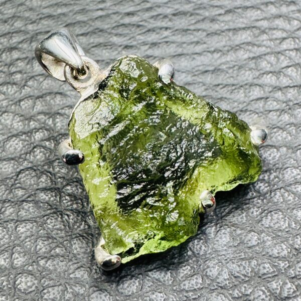 Pendentif Moldavite «Chlum» de République Tchèque (réf pdm17) – Image 2